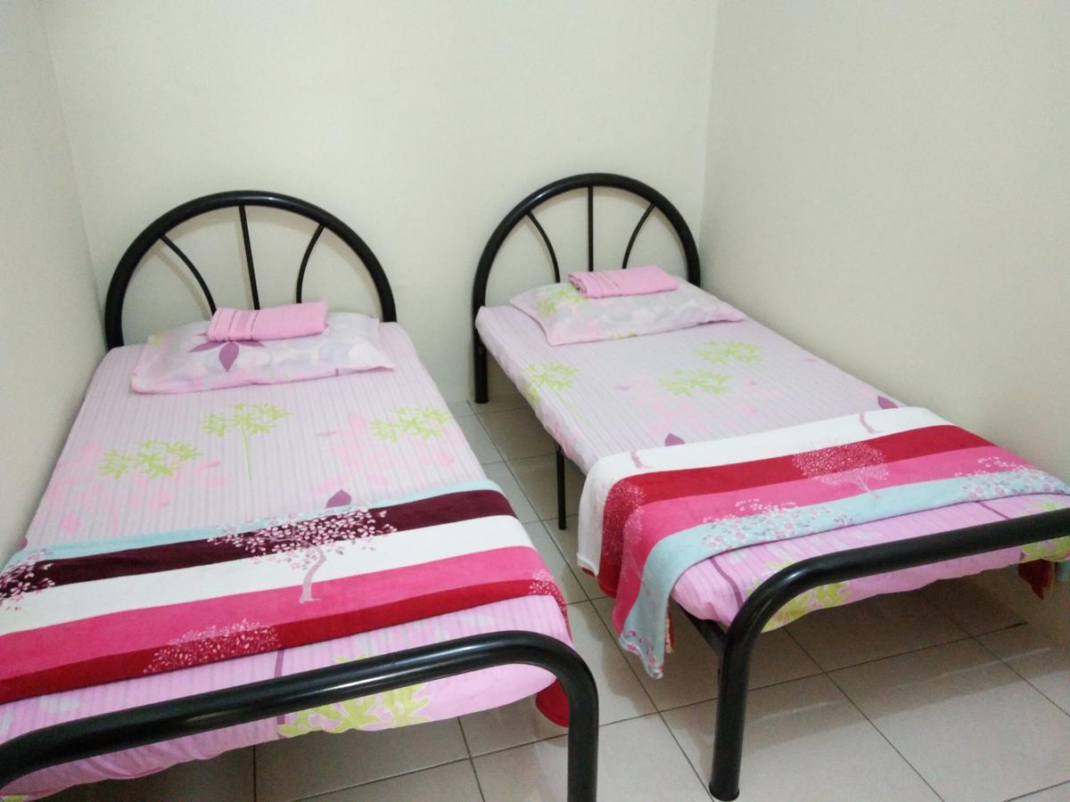 Sarinas Homestay Semporna Extérieur photo